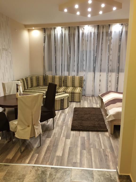 Solaris-Szeged Apartmanアパートメント エクステリア 写真