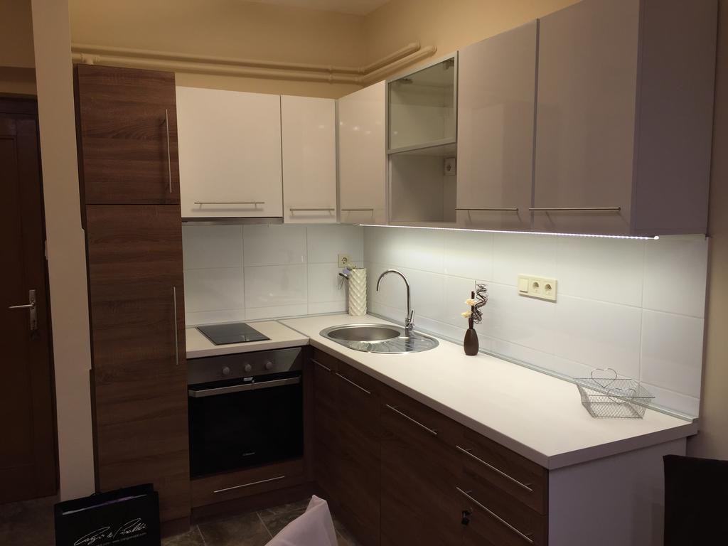 Solaris-Szeged Apartmanアパートメント エクステリア 写真