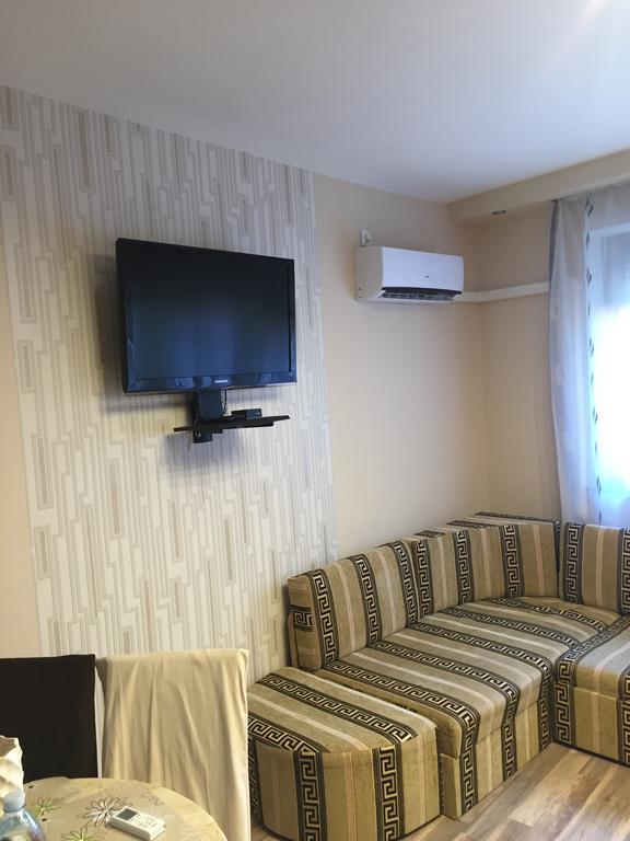 Solaris-Szeged Apartmanアパートメント エクステリア 写真